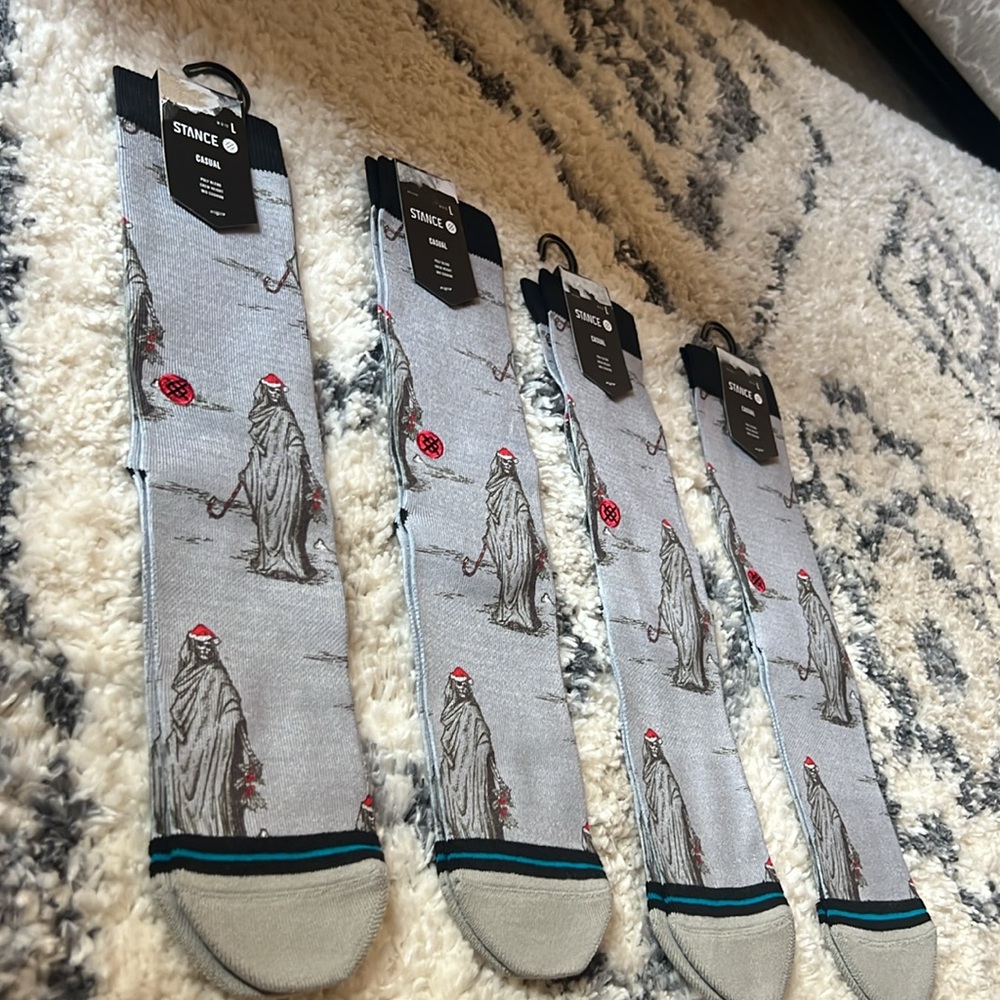 Stance ~ Happy Holideath ~ Men's Large 9-13 Crew Socks - Picture 11 of 15